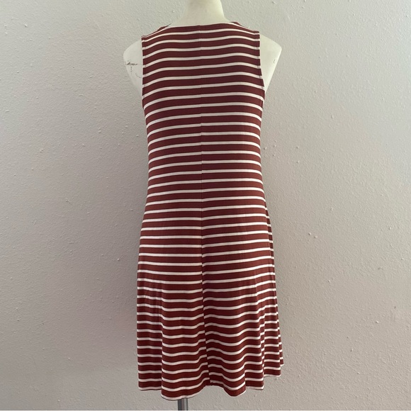 Old Navy Jersey-knit Sleeveless Swing Dress Size Small - Picture 5 of 8